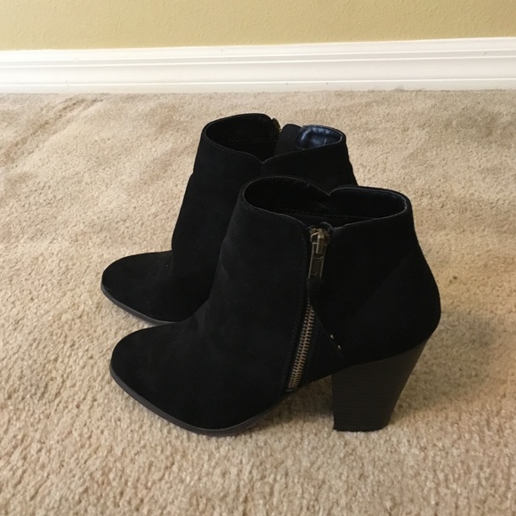 Ankle booties