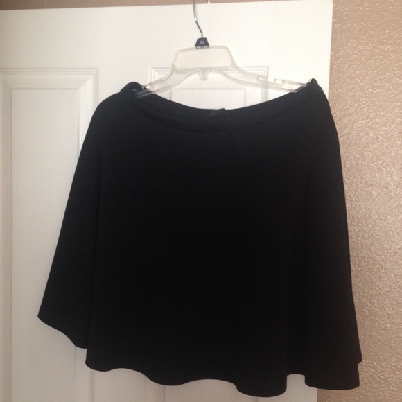 Black circle skirt