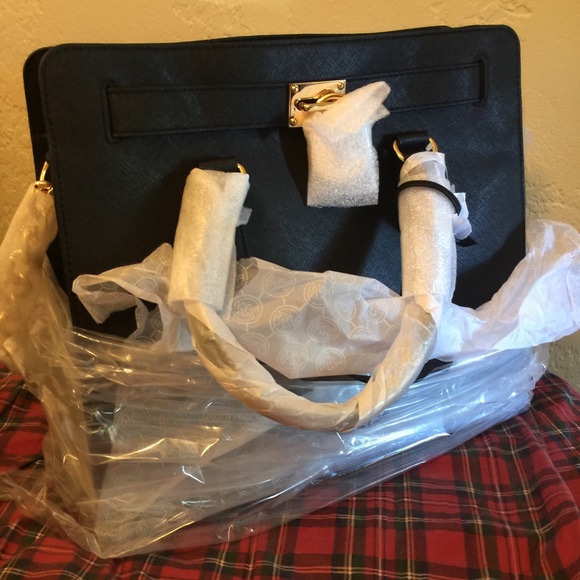 Brand new Michael Kors large black Hamilton - Picture 2 of 3