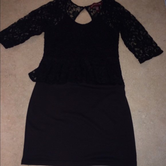 Black lacey dress💎