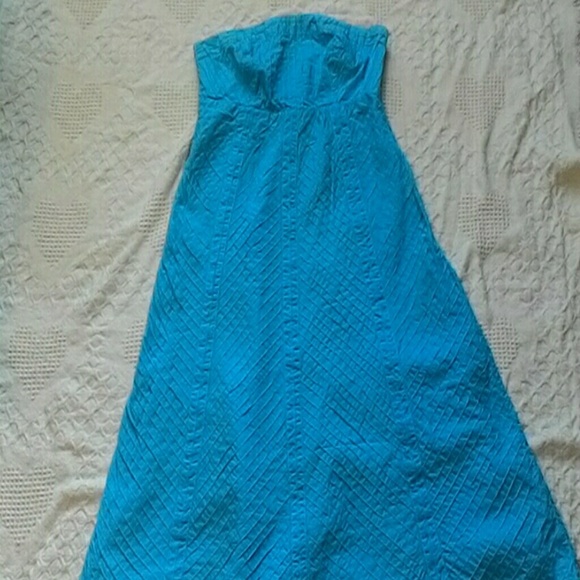 Pretty blue strapless dress from the Gap
