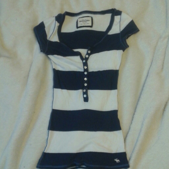 Abercrombie T-shirt - Picture 1 of 2