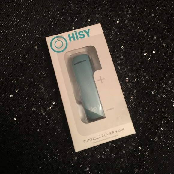 FABFITFUN  Hisy portable power bank / charger