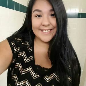 Meet your Posher, Desiree