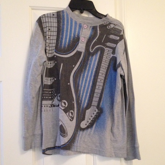 Boys top