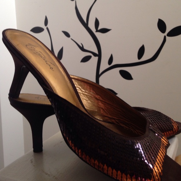 Sequence Kitten Heel Slide. Open Toe