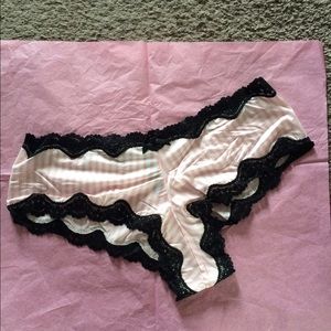 VS panty size XL (NIP)