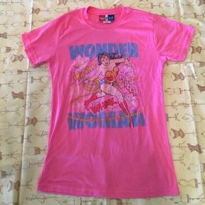 Junk food vintage Wonder Woman tee