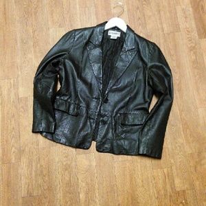 Meet your Posher, Pamela