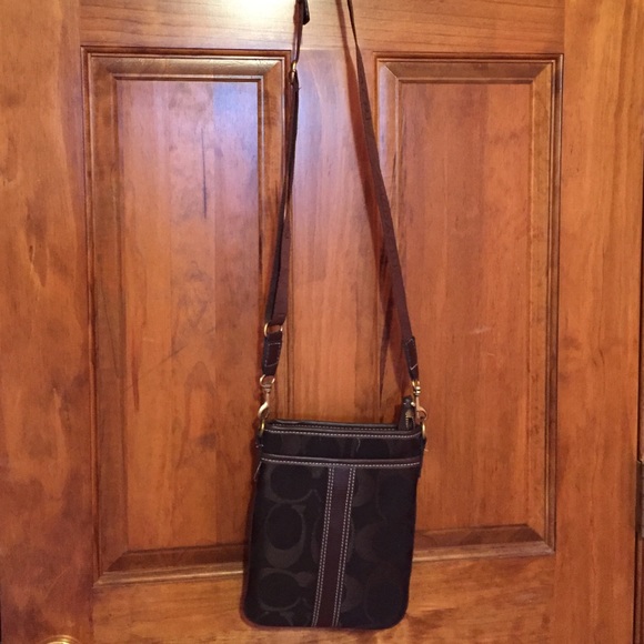 NEVER USED Coach crossbody bag - Picture 1 of 4