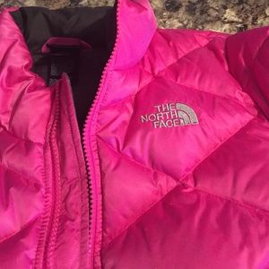 Girls north face coat pink size 10/12 like new
