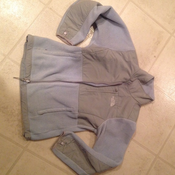 baby blue north face