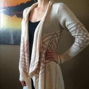 Cute creme and tribal print cardigan