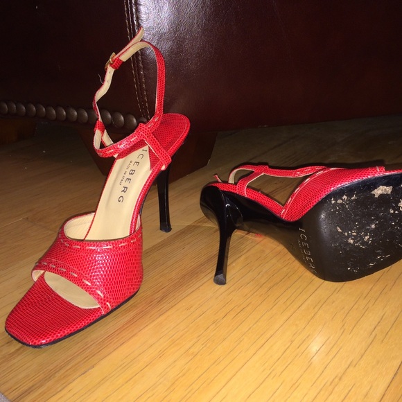 Iceberg Size 6 Red. 3 inch heel - Picture 3 of 4