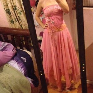 Fairy/princessy formal dress