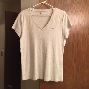 Tommy Hilfiger t shirt