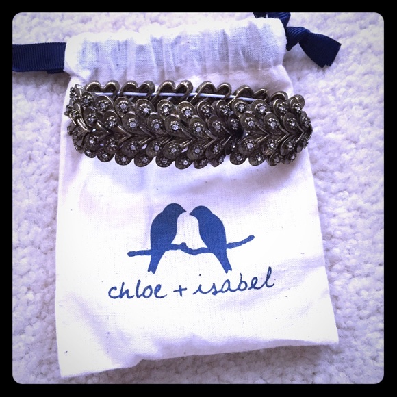 Chloe and Isabel gold stretch bracelet