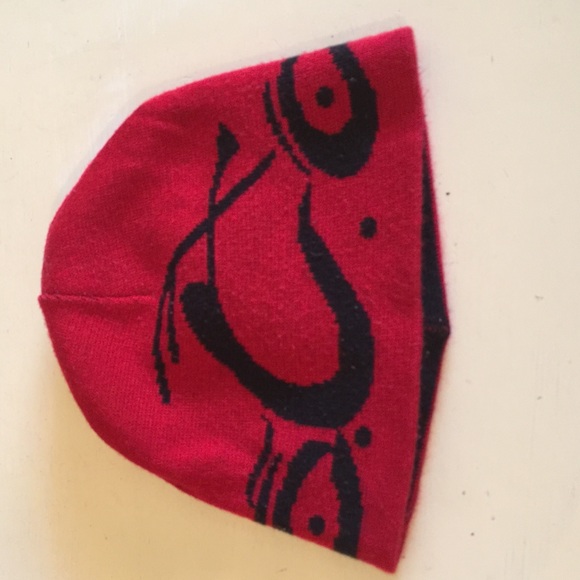 Skully - Picture 2 of 2