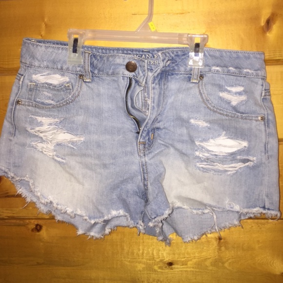 Light blue AE high waisted shorts
