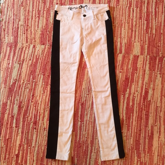 Alice and Olivia jeans