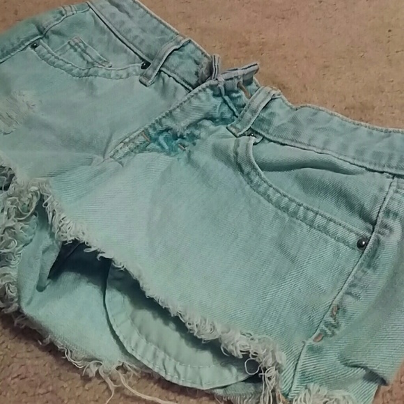 Mossimo shorts - Picture 3 of 4