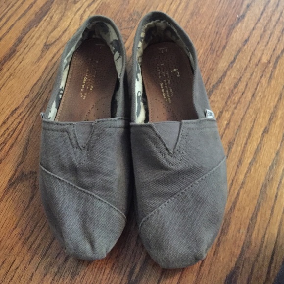 TOMS Shoes - Toms