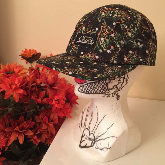 Chucks - Picture 2 of 2