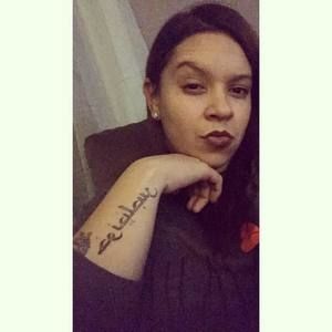 Meet your Posher, Casandra