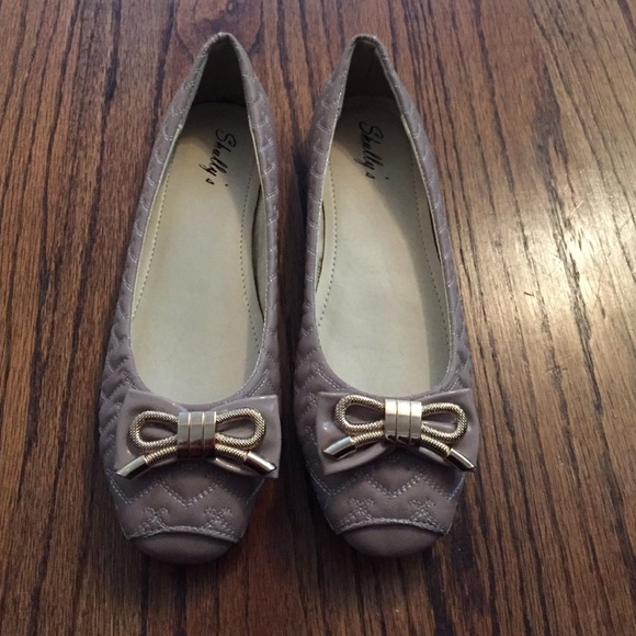 Shully's Shoes - Pink flats