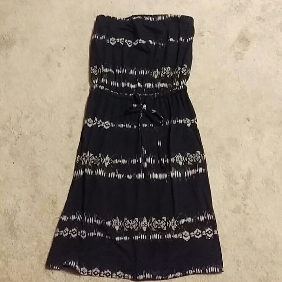 Dress - Picture 4 of 4
