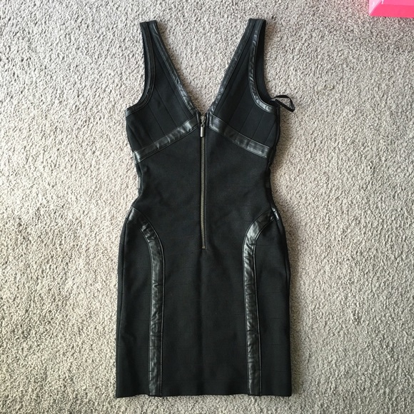 ⛔️SOLD⛔️ Bebe Bodycon Dress - Picture 2 of 4