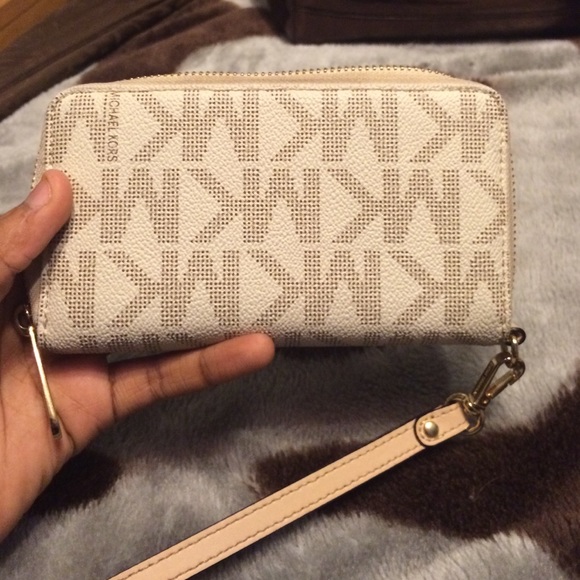 Michael kors wallet - Picture 3 of 4