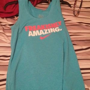 Nike workout tank top