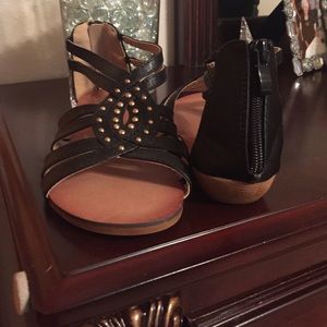 Black sandals