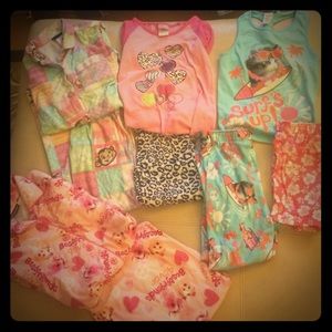4Sets Childrens pajamas