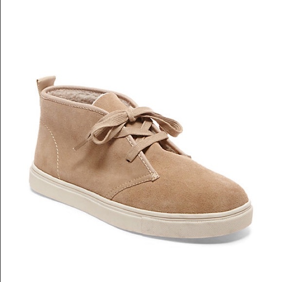 *SOLD* Steve Madden suede flat lace-up