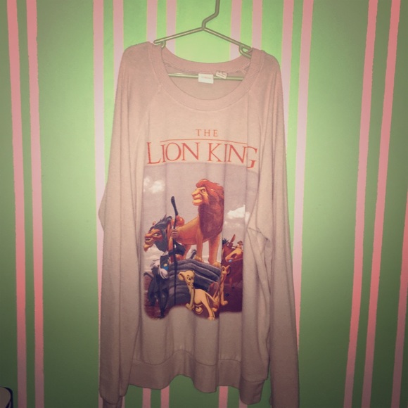 Tan, cozy Lion King top from Forever21! Worn once!