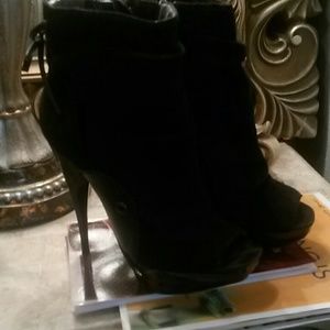 Ankle boots