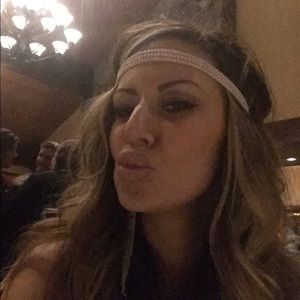 Meet your Posher, Jodi