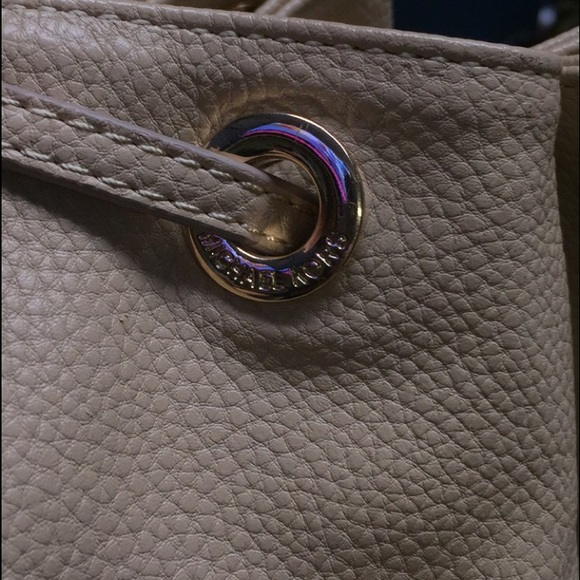 Michael kors crossbody - Picture 4 of 4