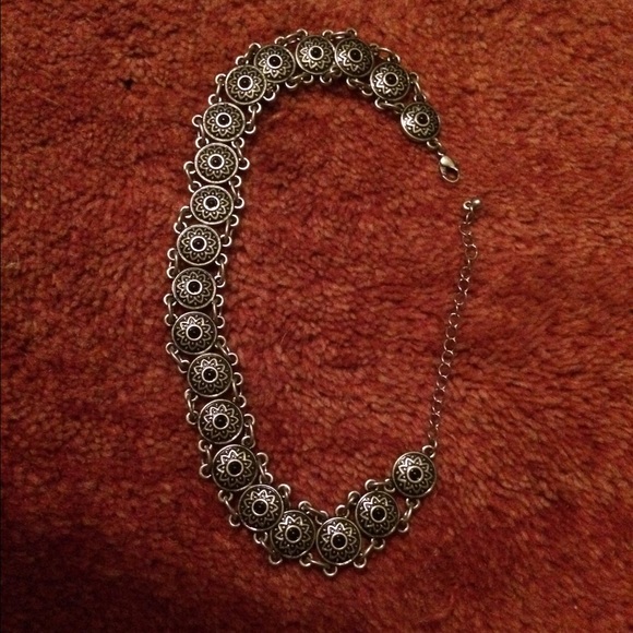 Forever 21 choker