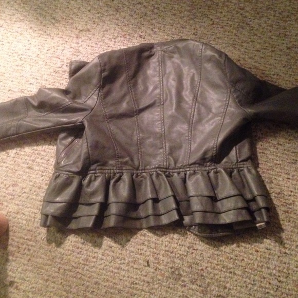 Leather  jacket - Picture 4 of 4