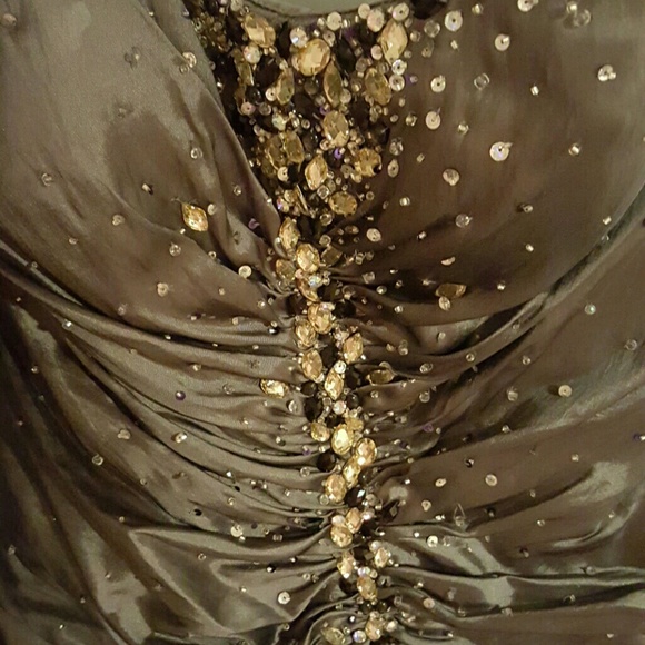 Platinum Prom Dress - Picture 2 of 4