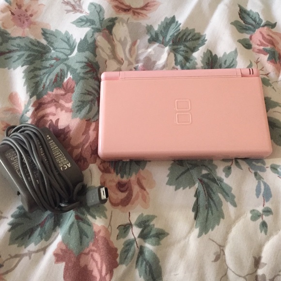 Nintendo DS lite