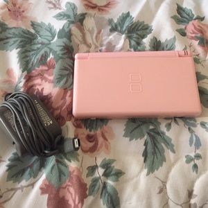 Nintendo DS lite
