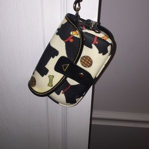 Dooney & Bourke Scottie Wristlet