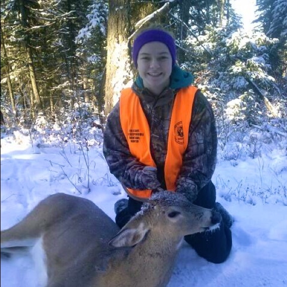 Meet your Posher, Hannah - Picture 2 of 4