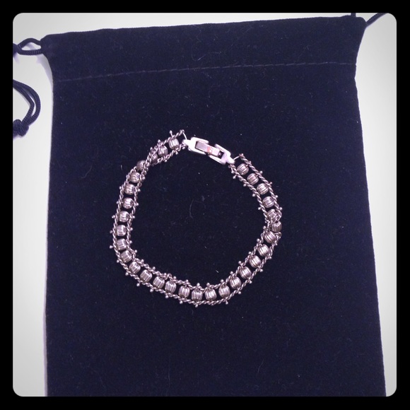 💥BOGO DEAL💥 Boho Silver Bracelet