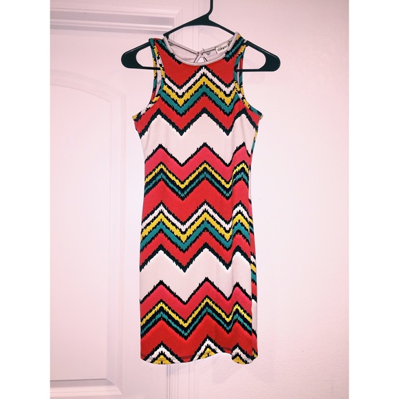 Adorable Charlie Brown colorful dress