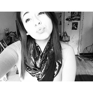 Meet your Posher, Heidy